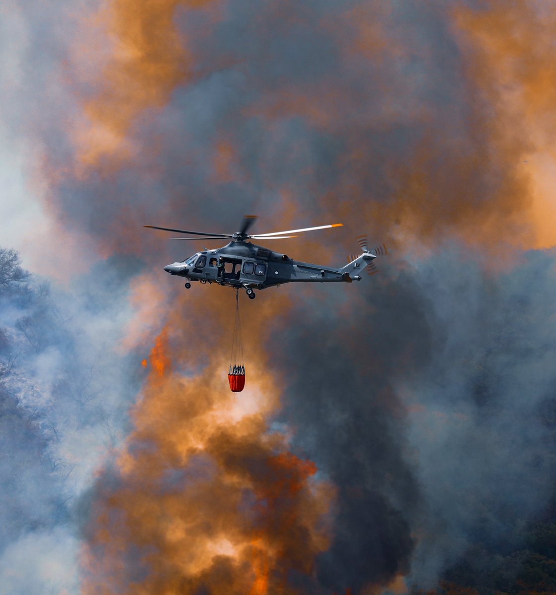 #PAF Stallion in action during #Margallahills Islamabad #Fire

<a href="/DGPR_PAF/">DGPR (AIR FORCE)</a> 
<a href="/CDAthecapital/">Capital Development Authority - CDA, Islamabad</a> 

PC : insta @imaad.ali