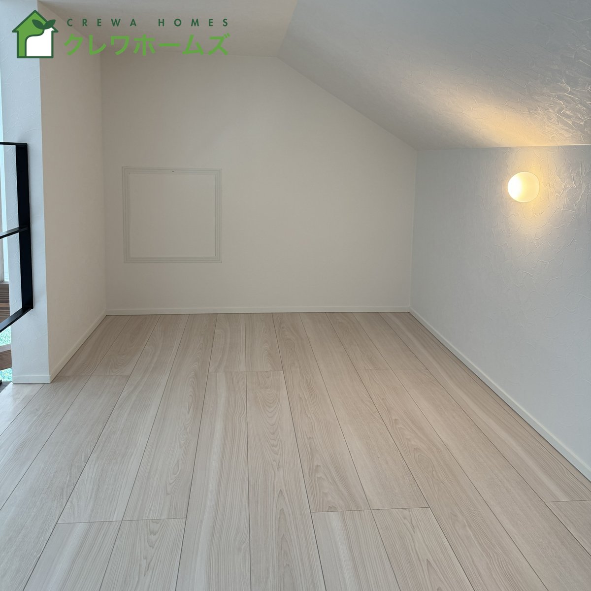 crewahomes2014's tweet photo. 小屋裏スペースも多様な用途に対応可能で、良い活躍をしそうです。

#別荘
#箱根
#小屋裏部屋
#小屋裏収納 https://t.co/zBVCVMUjGo