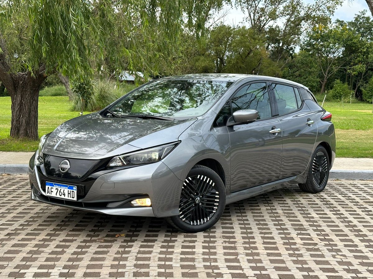 En el garage de InsideEVs: Nissan Leaf (2023).

Durante años fue el único auto 100% eléctrico de Argentina. Hoy tiene mucha competencia. Lo vamos a manejar una semana: insideevs.com.ar/reviews/717635…