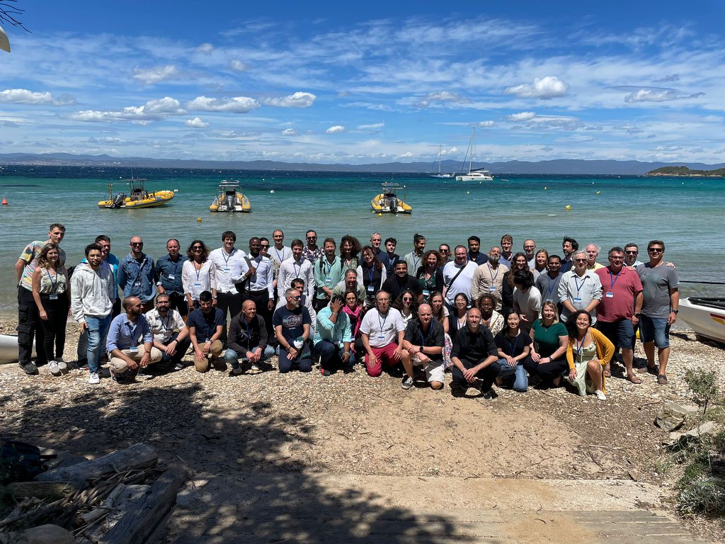 Vaynzof lab (@vaynzof) on Twitter photo Many thanks to the organisers (especially @Chloe_Ddlt <a href="/guillaumewantz/">Guillaume Wantz</a> <a href="/RDemadrille/">Renaud Demadrille</a>) for an amazing #ESEMA24! Looking forward to #ESEMA26 already! 🐠 🌊 ☀️ 🐦 🍷 🏝️🌠🚲 Many thanks to the organisers (especially @Chloe_Ddlt <a href="/guillaumewantz/">Guillaume Wantz</a> <a href="/RDemadrille/">Renaud Demadrille</a>) for an amazing #ESEMA24! Looking forward to #ESEMA26 already! 🐠 🌊 ☀️ 🐦 🍷 🏝️🌠🚲
