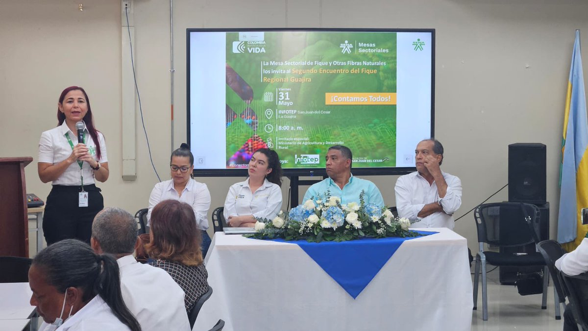 AgroMSectorial's tweet photo. #ConectandoSectores | 💚¡Damos inicio al 'Segundo Encuentro del Fique regional Guajira🎍🌿!

🔍 Ven y descubre 🤓cómo el Fique sigue transformando nuestra región👏🏻.

#EncuentroFiqueGuajira #SanJuandelCésar https://t.co/Xo2HeJgMC6