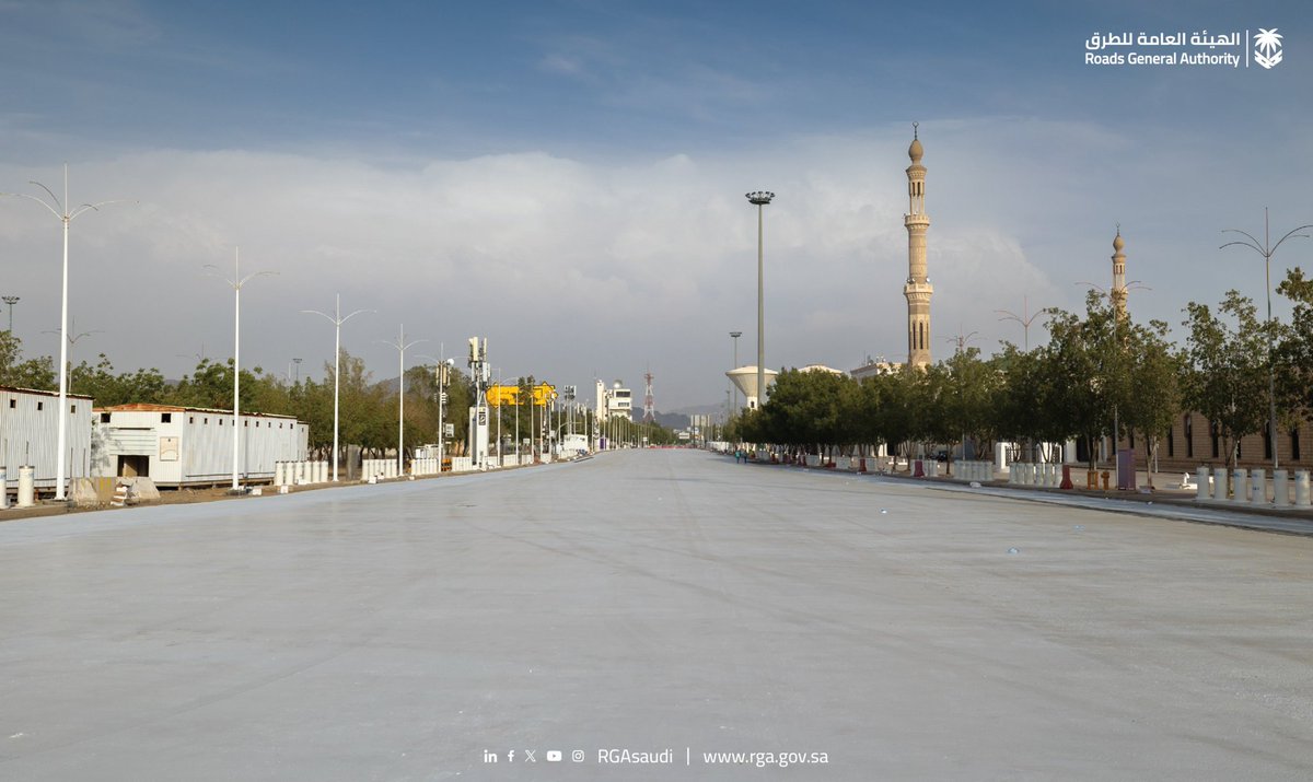 The new cool pavement in 🕋 #Arafat will help to keep the roads cool and comfortable, even at 50°C 🌡️ temperature.