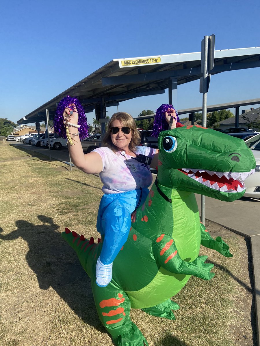 shana watson tweet media