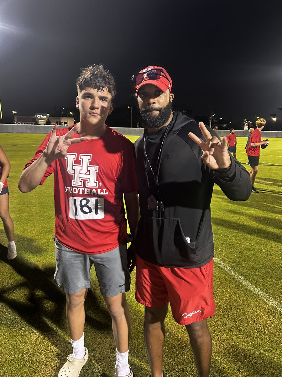 Jayden_juul1's tweet photo. Had a great time yesterday @UHCougarFB Camp @CoachSherms @DjMac8 https://t.co/gSA40XfGMj