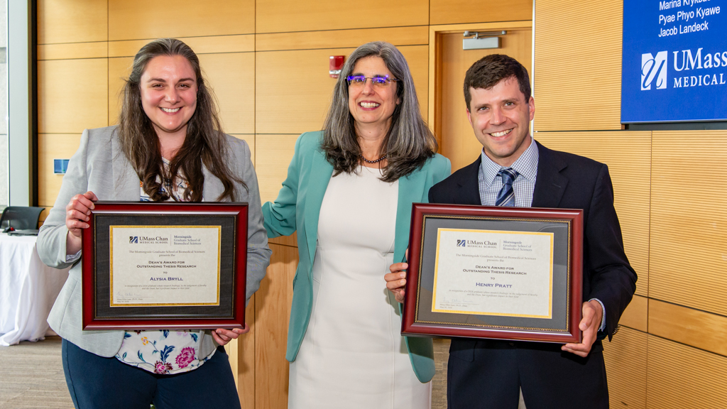 The Morningside Graduate School of Biomedical Sciences honored students during the Student Achievement and Leadership Awards Ceremony. Read about Chancellor’s Award winner Eric Romo's research on syringe service programs: direc.to/kMGC #UMassChan2024 @_eromo @UMassMDPhD