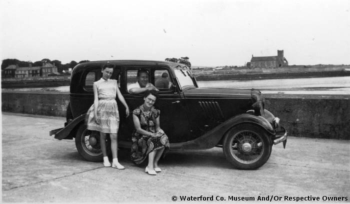 🚘  FREE EVENT -  YESTERYEAR MOTOR CLUB 🚘
This Sunday Yesteryear Motor Club Dungarvan are holding their annual show in
⛲ Walton Park Abbeyside
📆 Sunday 2nd June
⌚ From 11am
If you're a fan of vintage vehicles drop along. Here's some Dungarvan motoring photos from yesteryear.