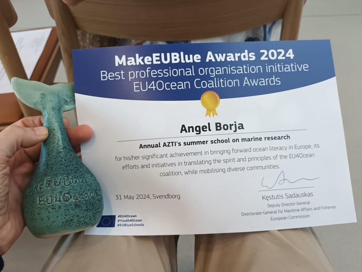 Deeply honoured that the summer school I organize at @azti_brta since 20 years ago, and with #GES4SEAS has been awarded by the @EU_Commission with the #makeEUblue award at the #EMD2024