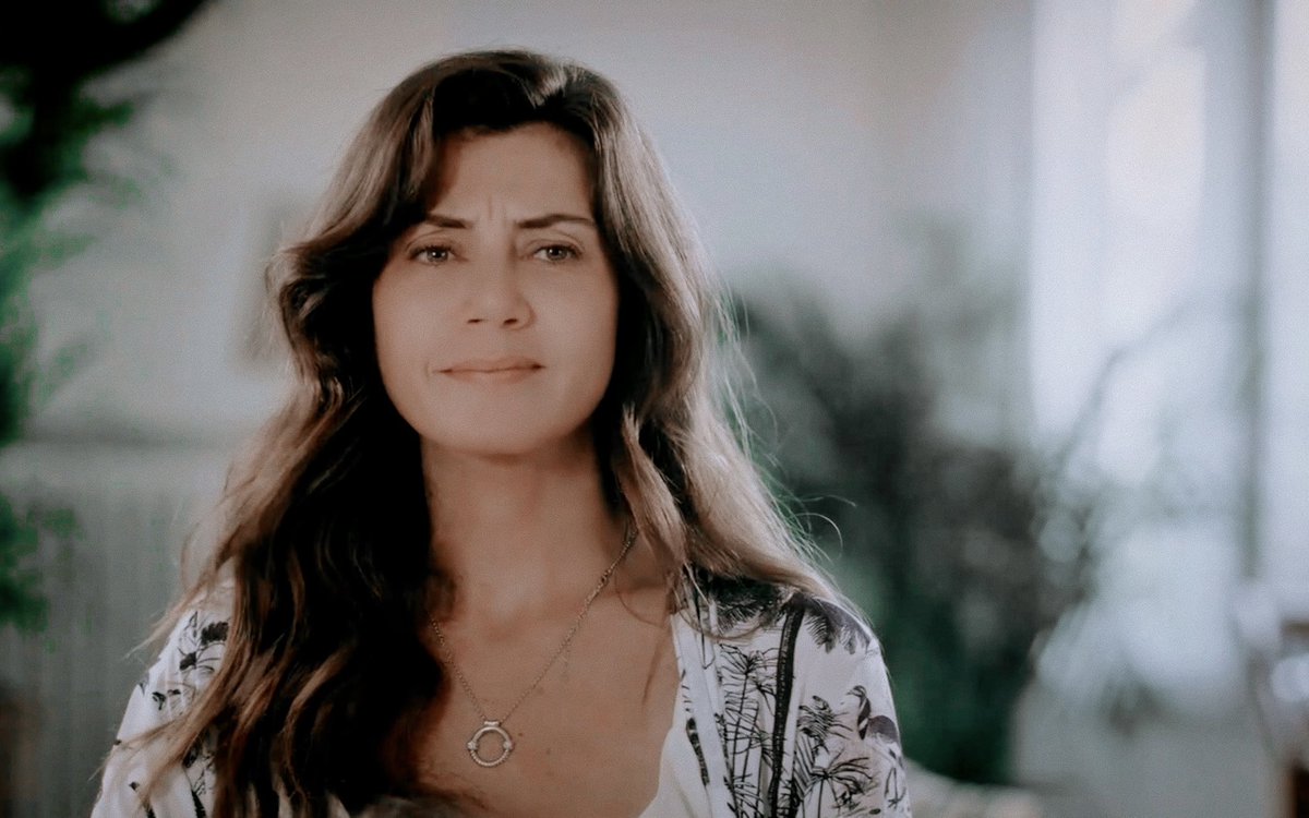 gokcebffc's tweet photo. 🪽 #GökçeBahadır, #EvlilikHakkındaHerŞey https://t.co/SrSW5D7UhK