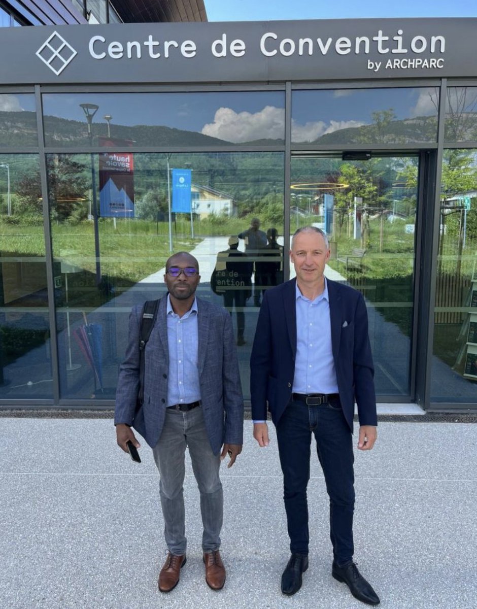 Gencovery's tweet image. 🧬 Bio Park in #Archparc hosted a workshop with Adama OUATTARA and Florent Testud on digitalizing #biotech companies. Key takeaways included the need for advanced IT infrastructure, secure data accessibility, and user-friendly modular systems.