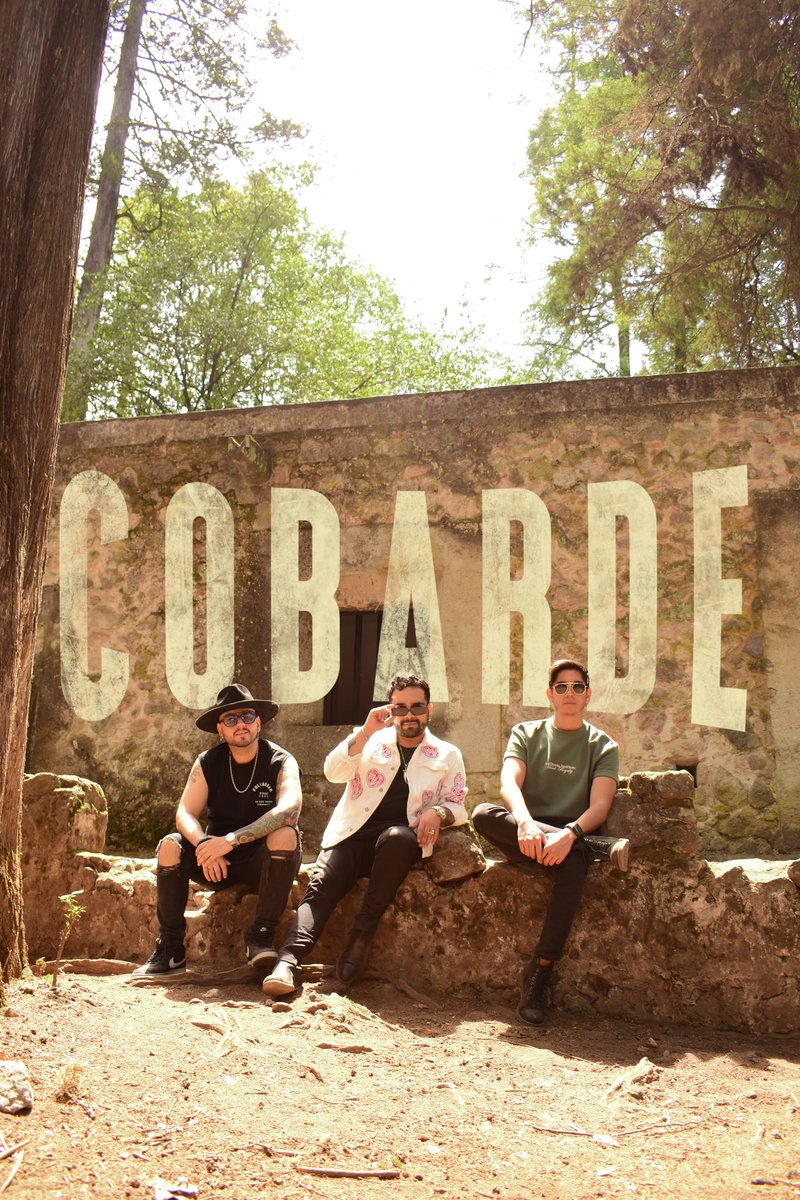 Corre a escuchar nuestra nueva canción. “COBARDE”. 

share.amuse.io/80TgnjcZT8Nn