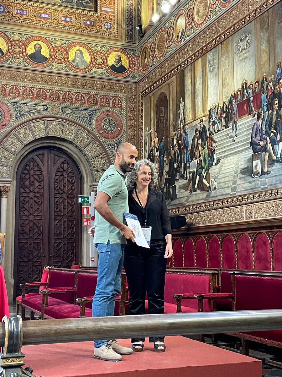 Avui el Dr <a href="/ManjotS24/">Manjot Singh</a> ha presentat la seva recerca sobre mort sobtada del projecte #gironavital i ha guanyat un dels premis a millor comunicació en el 36e congrés de la <a href="/catcardio/">Societat Catalana de Cardiologia</a>. Felicitats!! <a href="/plomaosorio/">plomaosorio</a> <a href="/rbrugada/">Ramon Brugada</a>
