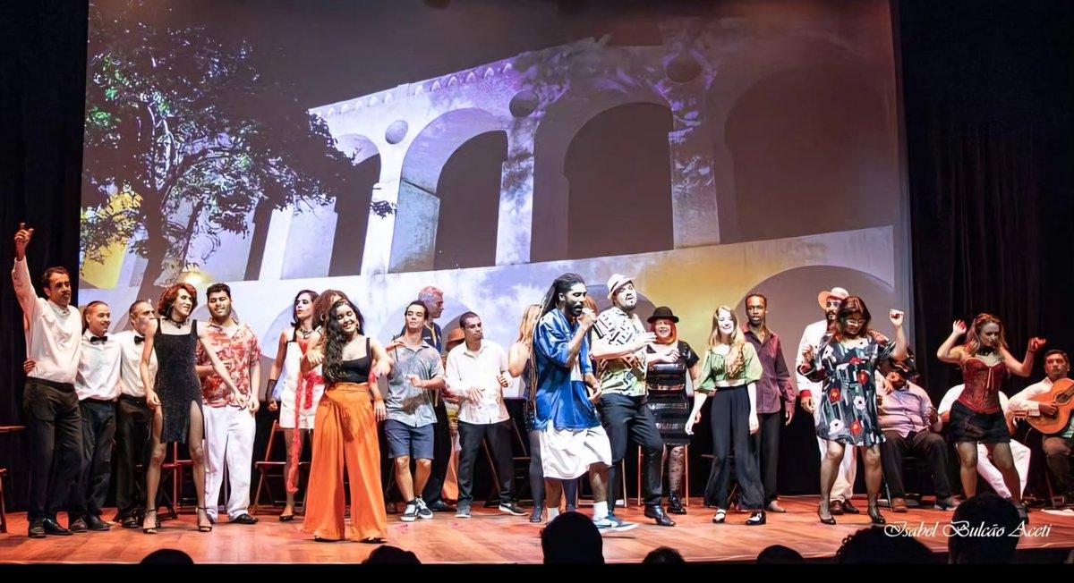 O Musical🎭🎵
A Lapa suas histórias, ritmos, simbolos, becos, vielas, arqueduto &amp; carnavais

📸 #IsabelBulcãoAceti

#Mariliadamatta #teatro #reservacultural #Niterói #Isabelimpressoes #Musical #kaustchs #ctag #SãoDomingos #GarçonOliveira #Poeta