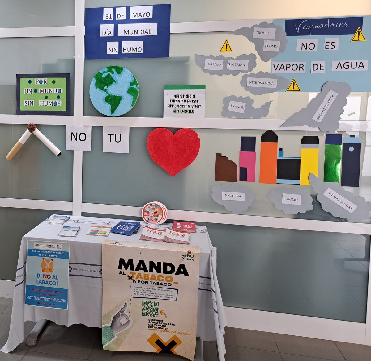 Por el día mundial sin tabaco, en el CS Cueva Torres, centro que implanta la Guía #BpsoTabaco. Mesa informativa: cómo dejar de fumar e información variada sobre este hábito perjudicial. @BpsoGAPGC @BpsoCanarias #BpsoGAPGC #BpsoTabaco #STOPTabaco