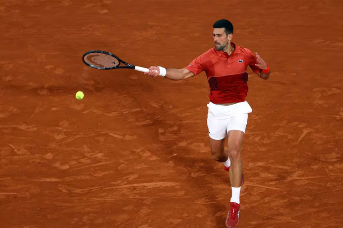 🎾 Novak Djokovic golpea la mesa y suma a las quejas contra el público francés de Roland Garros bityl.co/QFGw
