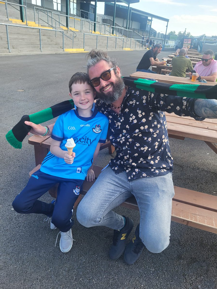 Declan Carroll tweet media