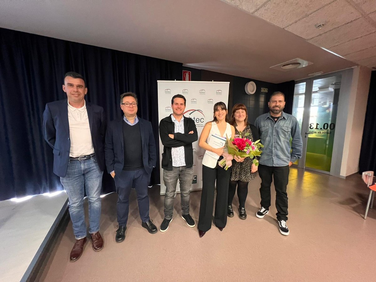 CalvoLab (@calvo_lab) on Twitter photo New PhD in the CalvoLab! Congratulations to Catalina Capó for brilliantly defending her PhD project in front of a tough evaluating panel (<a href="/jucaacoco/">Juan Carlos Acosta</a>, <a href="/LoreaFlorea/">Lorea Valcarcel</a> and <a href="/CedricGaggioli/">gaggioli</a>). Thanks to for making the discussion so vibrant but vibrant... New PhD in the CalvoLab! Congratulations to Catalina Capó for brilliantly defending her PhD project in front of a tough evaluating panel (<a href="/jucaacoco/">Juan Carlos Acosta</a>, <a href="/LoreaFlorea/">Lorea Valcarcel</a> and <a href="/CedricGaggioli/">gaggioli</a>). Thanks to for making the discussion so vibrant but vibrant...