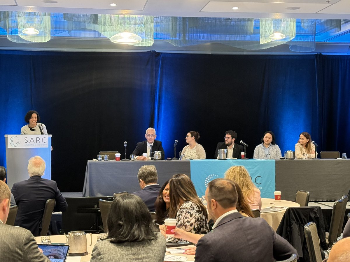 Powerhouse panel! <a href="/SARCtrials/">SARC</a> hosting a review of SARC028 data on #ICI in #sarcoma - followed by a cage fight / debate on TLS as a biomarker!
Moderated by the unmatched <a href="/sandrapdangelo/">Sandra P D'Angelo, MD</a>