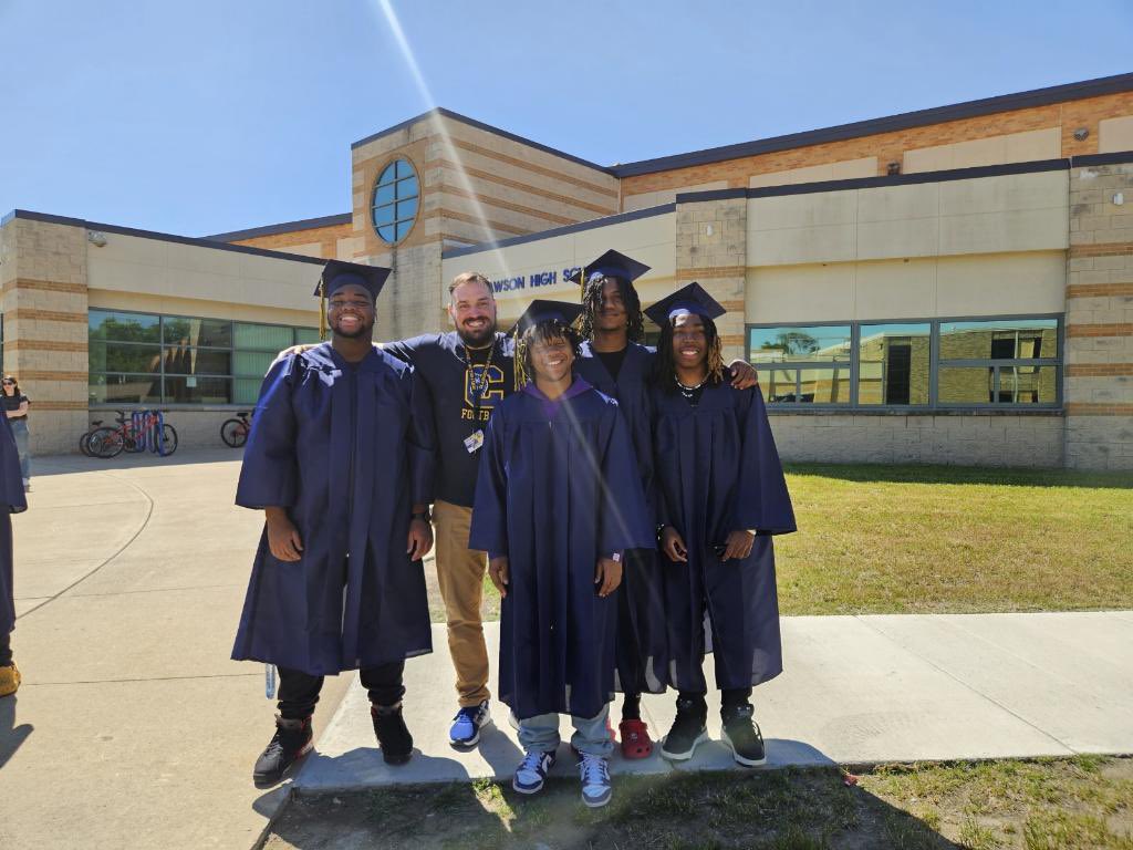 Glad I was able to see some of our class of 2024 Clawson Football Players at their senior clap out! Moments like today make it all worth it. Seeing joy from them and their families during these special moments. Thanks class of 24! Proud of all of you. C you Sunday at graduation!