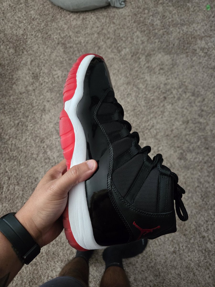 Size 11.5 Bred 11s $220 shipped og box and receipt.