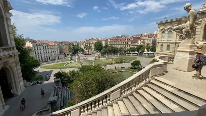Marseille : Un homme interpellé après avoir menacé de mort des enfants en sortie scolaire. Des couteaux trouvés dans son sac à dos fdesouche.com/2024/05/31/inf…