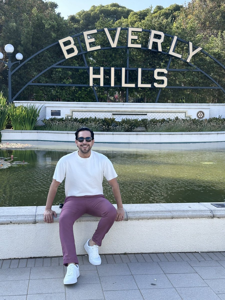 fher_villarreal's tweet photo. Beverly Hills 90210 ποΈ
#Beverlyhills #losangeles #LA #California #tvhost #tvmodel #trip https://t.co/rUYD1nldXP
