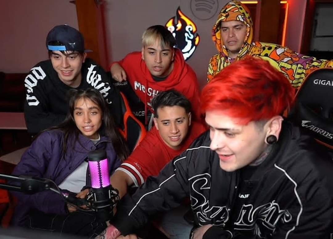 LOS DEL ESPACIO antes de que entre cierta viborita🐍