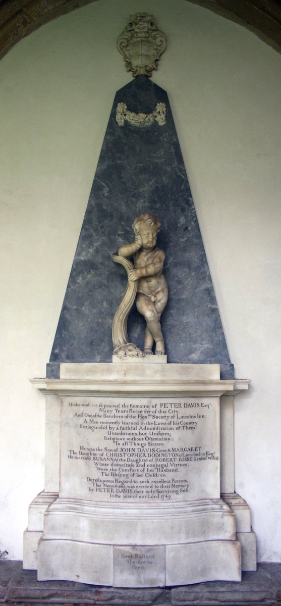 Cathedral Church of St. Andrew, Wells, Somerset. Wall monument to Peter Davis, Recorder of Wells d.1749 by Benjamin Bastard of Sherborne. Photo: 17.04.2023. #Wells #Somerset #PeterDavis #BenjaminBastard @Portaspeciosa