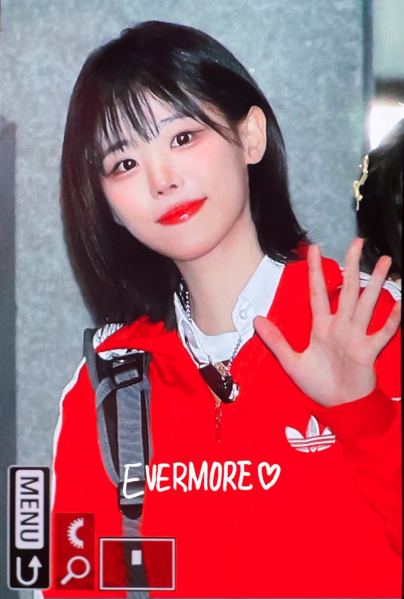 240531

블루나영과 레드나영은
취향차이

#QWER #hina #히나 #냥뇽녕냥 #장나영
@hapycb https://t.co/Optc5GyFPK