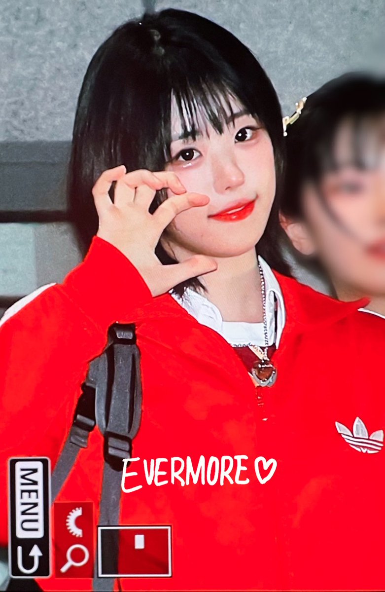 240531

블루나영과 레드나영은
취향차이

#QWER #hina #히나 #냥뇽녕냥 #장나영
@hapycb https://t.co/Optc5GyFPK