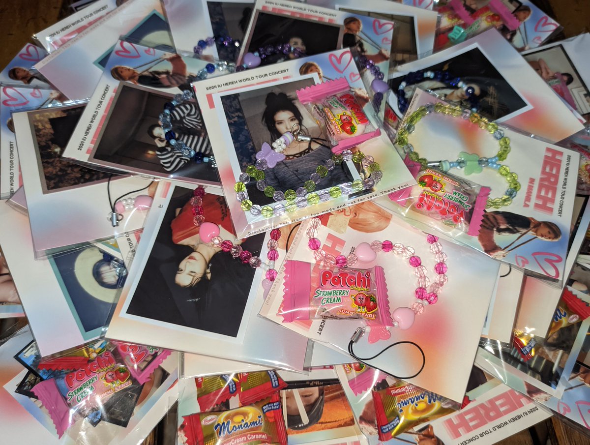 _jangmiiiii's tweet photo. IU HEREH IN MANILA FREEBIES 🫶

— limited qty (strictly 1:1)
— rt &amp; like to spread

— location: TBA (will update loc din dito sa thread)

#IUinManila #HER_WORLD_TOUR_IN_MANILA #IU_HEREH_IN_MANILA #IUFreebies #HEREHFreebies https://t.co/VkRG2CNMb8