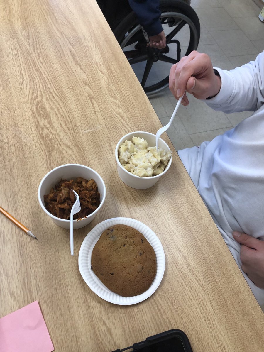 Learning & practicing math outside the class @GoetzGators What food am I getting? How much 💵do I need? How much do I have left? Bon appetite!!! ⁦@DPCDSBSchools⁩ ⁦@TVESELINOVIC⁩ ⁦@DP_math⁩  #lifeskills #FinancialLiteracy #budget #mathisfun #tealworldmathproblem