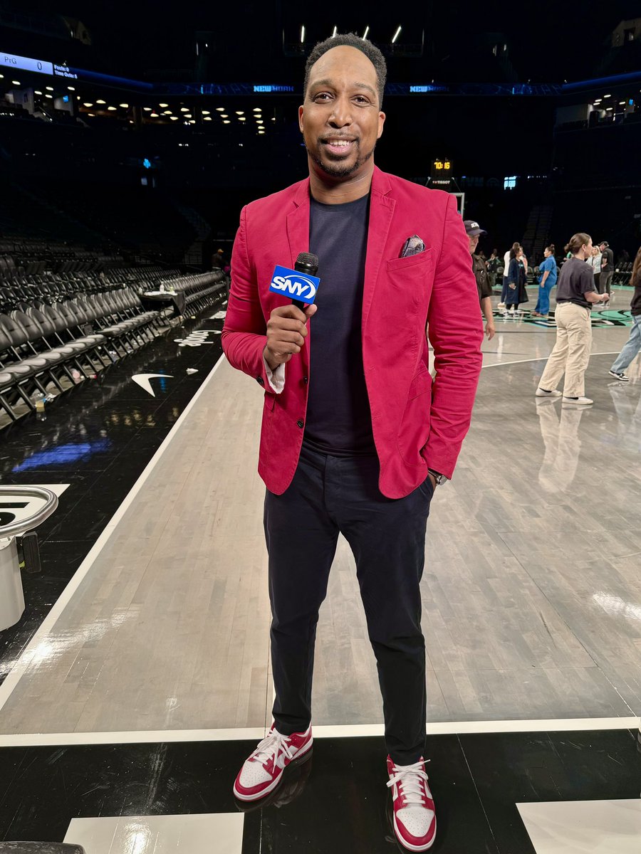Continuing to step up the style game on and off the court! 🏀✨ What’s your favorite fit from May?#FashionForward #OnAirStyle #SportsAnchorLife