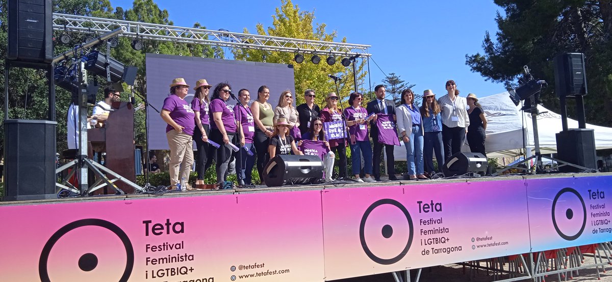 Tarragona inaugura la tercera edició del Festival feminista #Teta organitzat per l'@TGNAjuntament Fins dissabte a la nit hi haurà concerts i activitats al Camp de Mart Informa @tarragonaradio