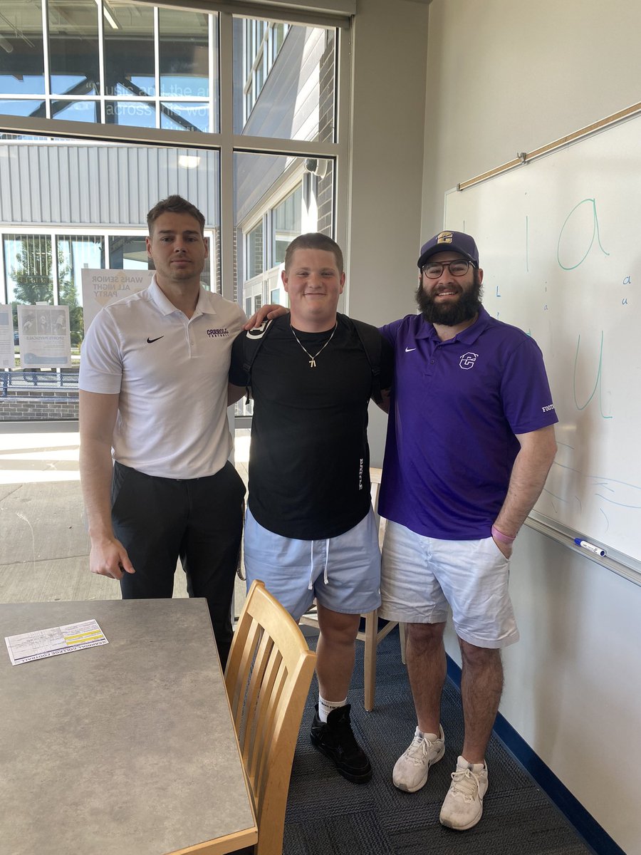 Appreciate @CoachLHyde and @coachmikebrunk swinging by to chat with me today. Look forward to our conversations in the future! 
@CoachPfanny @CoachTPurcell @FootballCarroll