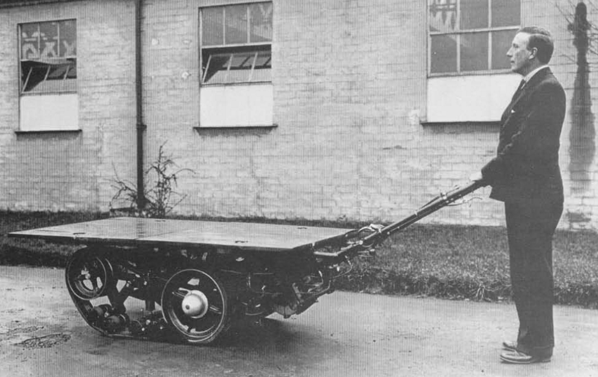 thinkdefence's tweet photo. The Festing Transporter, powered version
#handcart https://t.co/3xG4pvQw0y