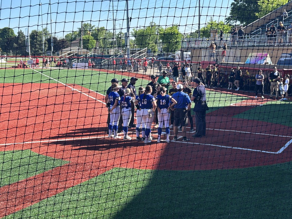 Minutes away from the first pitch at Firestone Stadium! Go Generals 🥎🥎