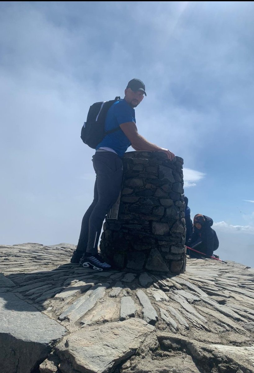 Top of a very windy Snowdon summit⛰️😎💪💨Unreal