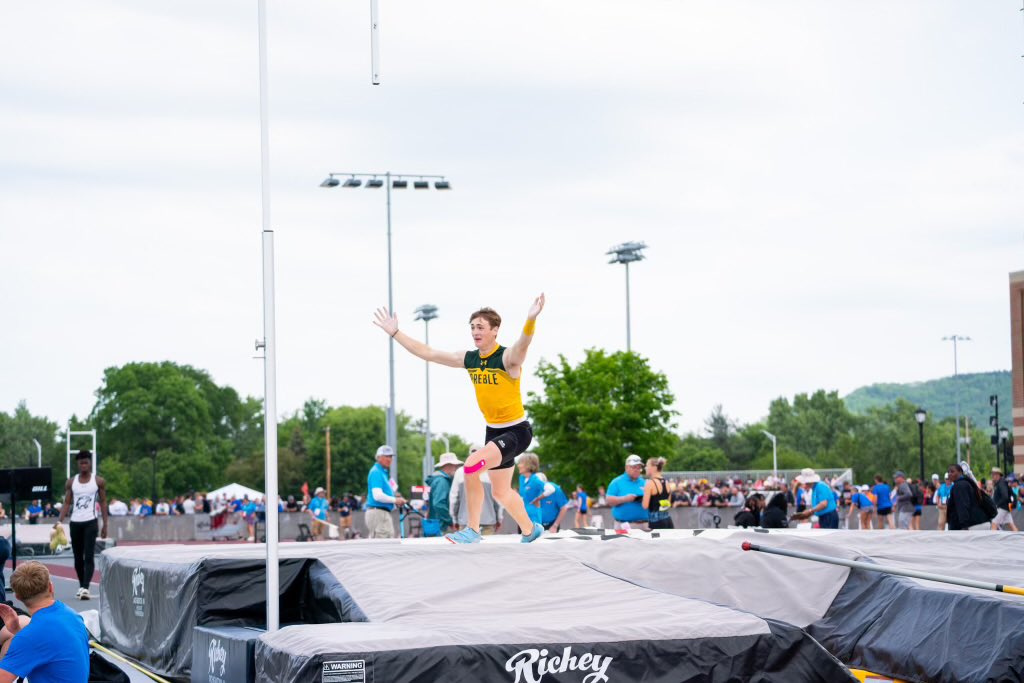 WIAA State D1 Pole Vault Champion #PreblePride