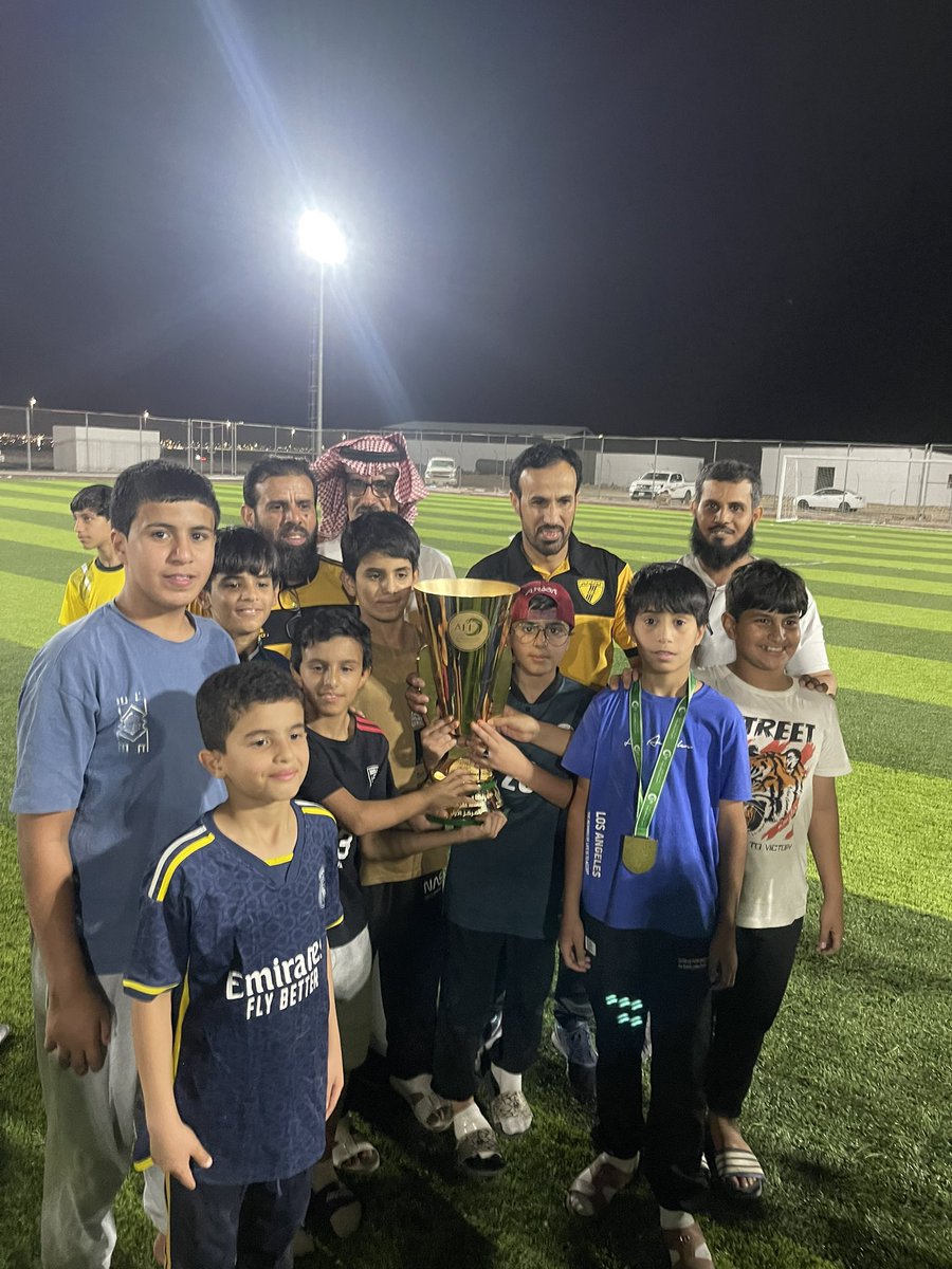 🖤 فريق الرشيد الرياضي💛 tweet media
