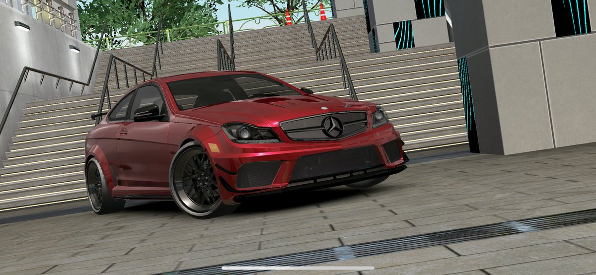 Mercedes-Benz AMG C63 Black Series (W204) '11
納車！
かなり悪趣味な色だこと……