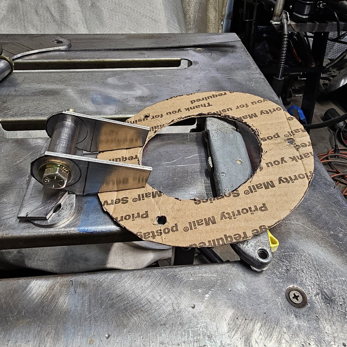 IIFabPA's tweet image. Design changes to the rear strutbar for my srt4 curtesy of cardboard aided design. #metalfabrication #metalfab #strutbar #fabricationlife #autofab #srt4 #dodge #mopar #IIFPA