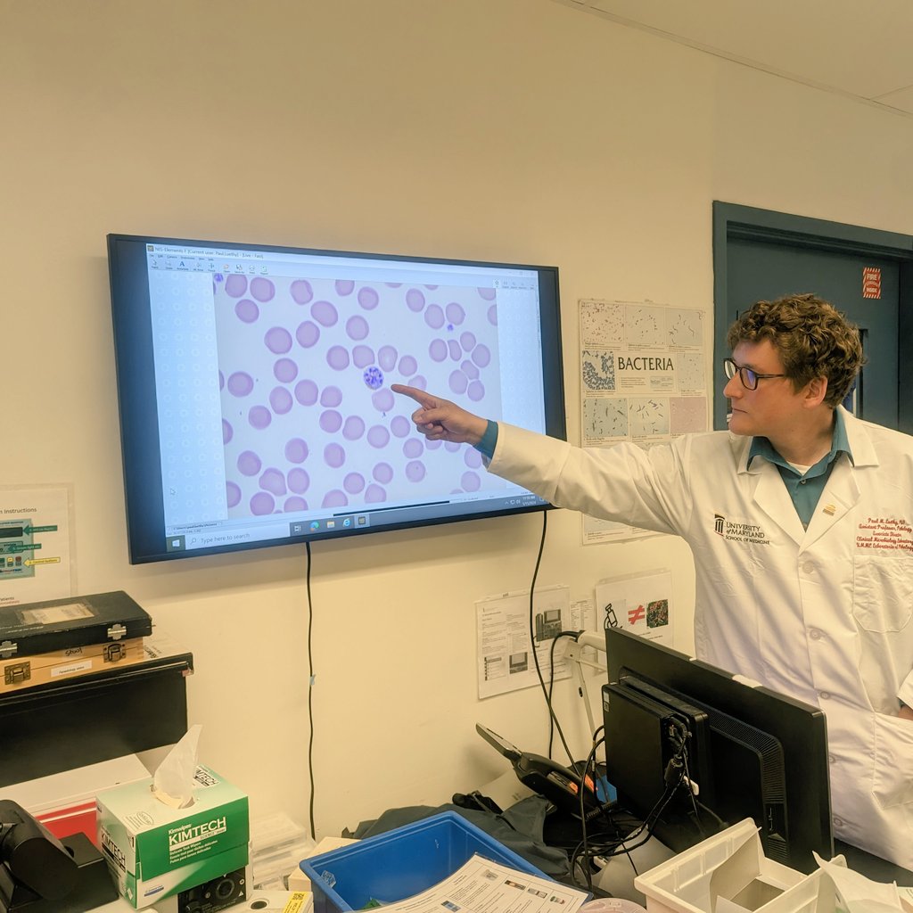 UMPathology's tweet image. Dr. Paul Luethy is all over those bugs. #clinicalmicrobiology