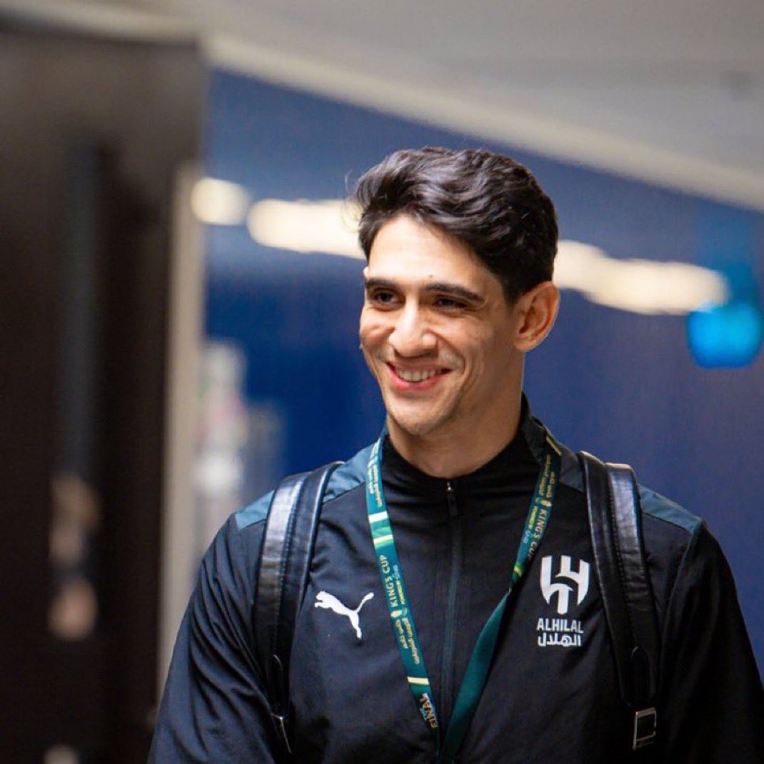 الحمدلله الحمدلله الحمدلله 

الف الف الف مبروك ياهلال 💙💙💙💙💙💙💙
اللهم لك الحمد والشكر يارب يارب 

بونو افضل حارس مر على الهلال 💙💙💙💙