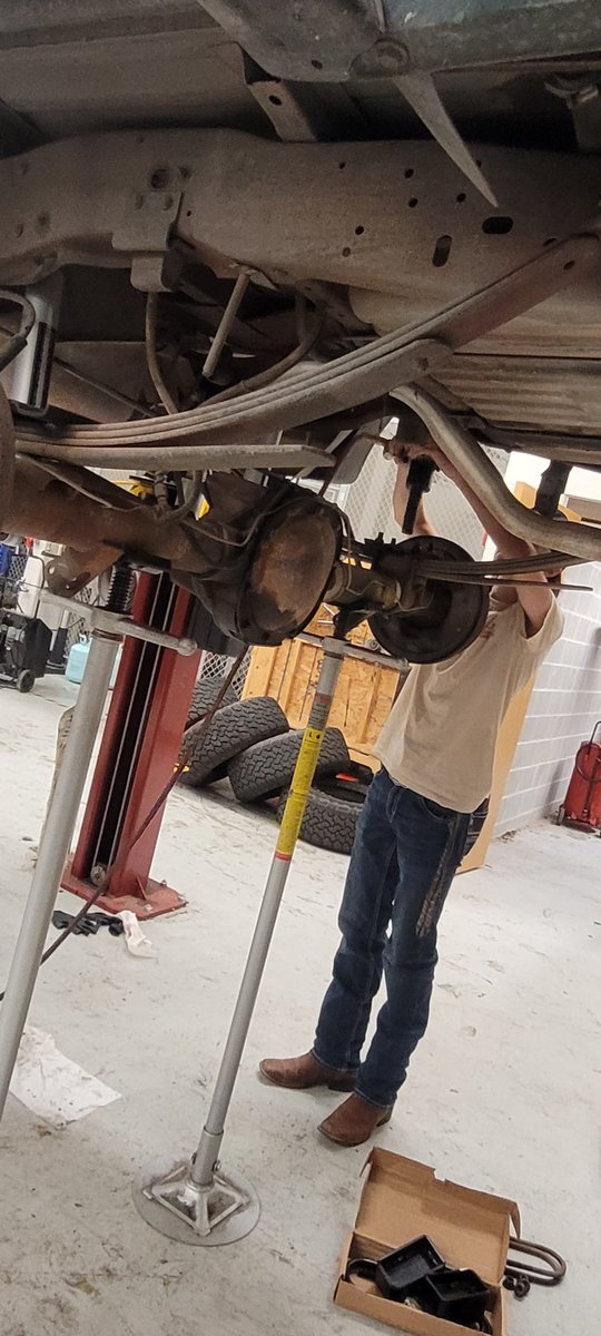 AutoHarlan's tweet image. Front & rear suspension back together... now just to get the new steering linkage installed.