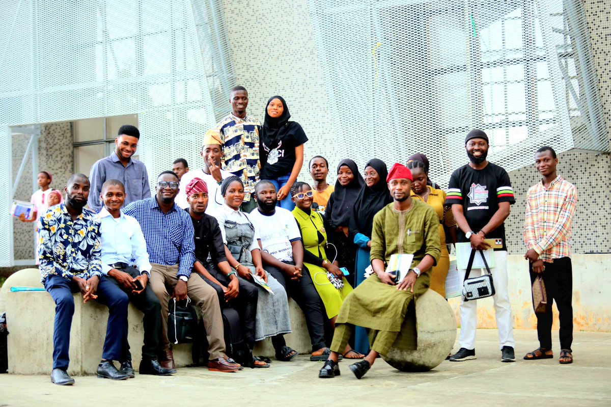 NYCNLagos01's tweet photo. Yesterday, our unwavering efforts against crime and criminality was acknowledged by the African Youths Initiative on Crime Prevention (AYICRIP) at its 12th National Youth Summit organized at the prestigious @UnilagNigeria .

@jidesanwoolu 
Details here : https://t.co/yRVYydj2pv? https://t.co/it6Re6OY5c