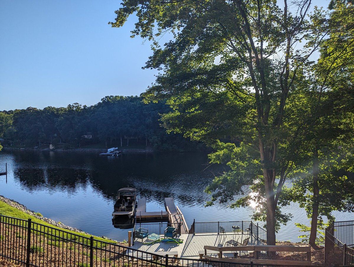 stlr1081's tweet photo. The A3 Get Along Gang is enjoying Lake Norman, NC this summer. Lake time, boating & @NASCAR @SteelersUnite @steelers
#HereWeGo #TunchStrong @CraigWolfley https://t.co/pravShxdIh