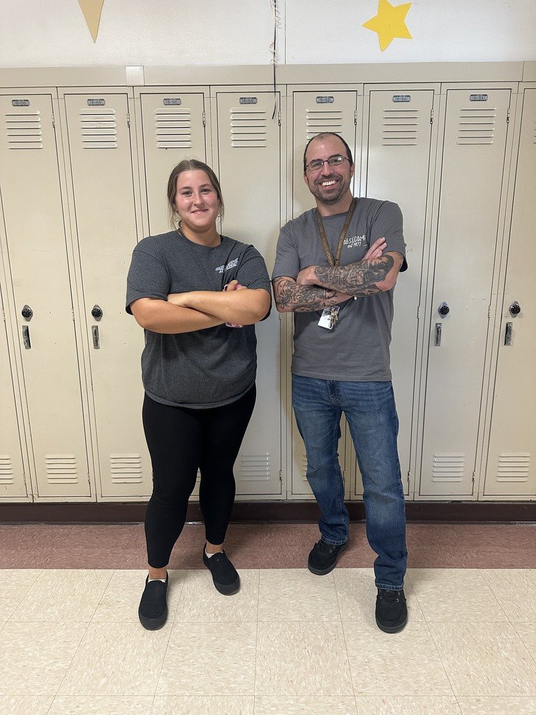 AbsegamiHS's tweet image. Senior Takeover Day 🎓🍎  #morepicstocome