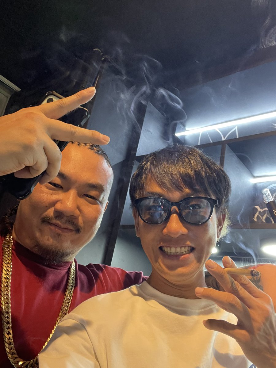minami123go's tweet photo. 想像以上の人やった😂
気さくに話してくれはってシンプルに面白かったし体から放ってるパワーが違うかった💦

一瞬で心掴まれたしさらに孫くんやマゲニーズが大好きになりました＾＾
こんな貴重な機会を与えていただいた先輩方そして皆様に感謝です😭

大麻が繋げてくれた愛🫶
#tripmaster #孫GONG https://t.co/ciPrAVM1ZI