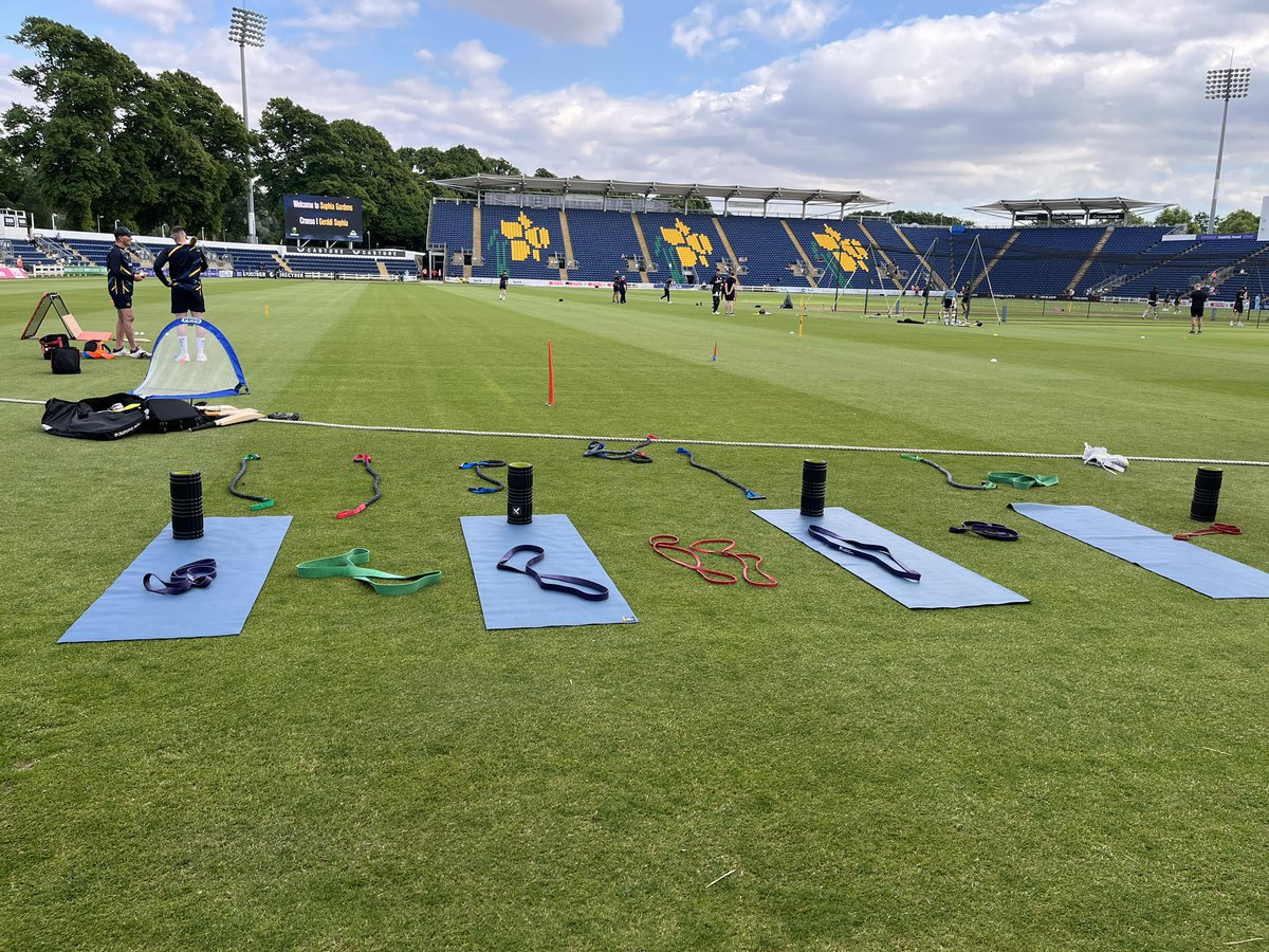 SarahJonestoo's tweet photo. Great to be at Sophia Gardens for @GlamCricket v Surrey. Great Ice Cream and a warm welcome as ever #GoGlam https://t.co/esTBWNEowK