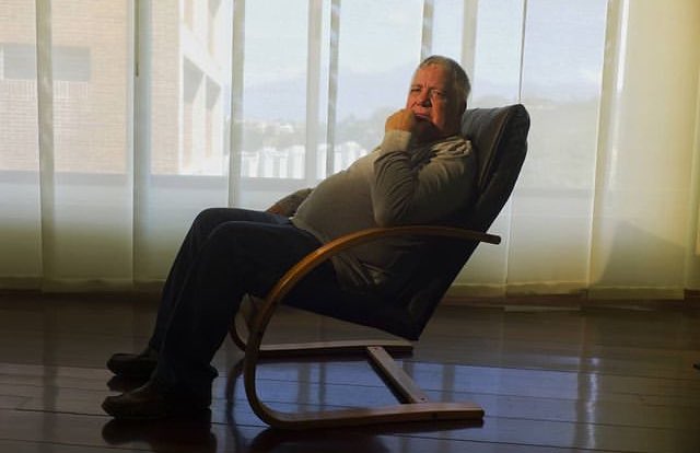 Despedimos a César Bolívar, uno de los más prolíficos y destacados realizadores del cine y la televisión de Venezuela. 

Su obra “Homicidio Culposo” (1984), ostentó durante 3 décadas el récord de mayor audiencia en la historia del #CineVenezolano. 

QEPD.

04.09.1944 / 31.05.2024